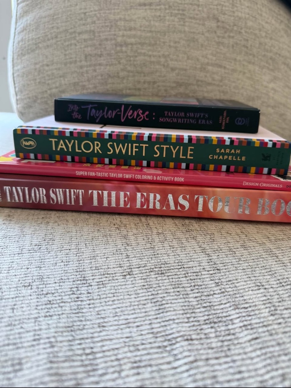 Taylor Swift Book Bundle - Picture 3 of 3